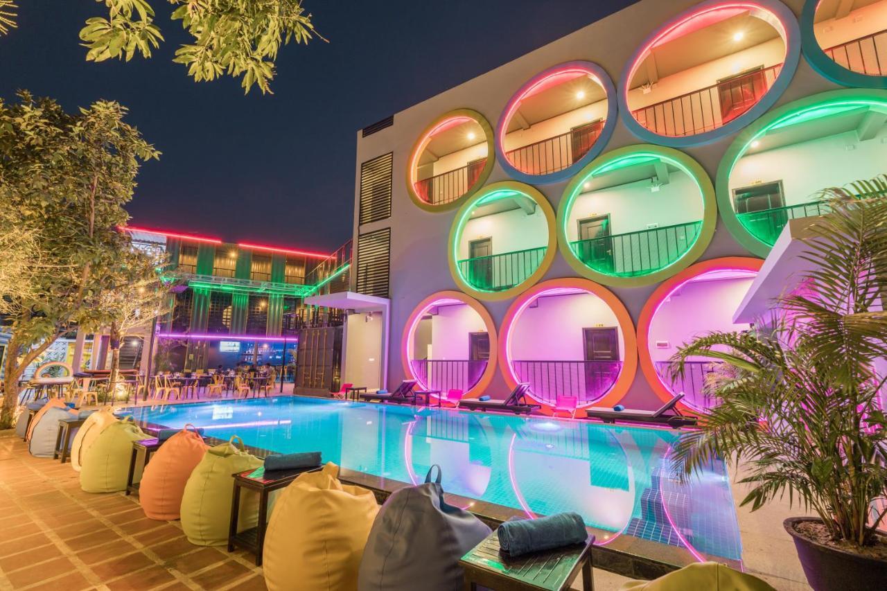 White Rabbit Hostel Siem Reap Exterior foto