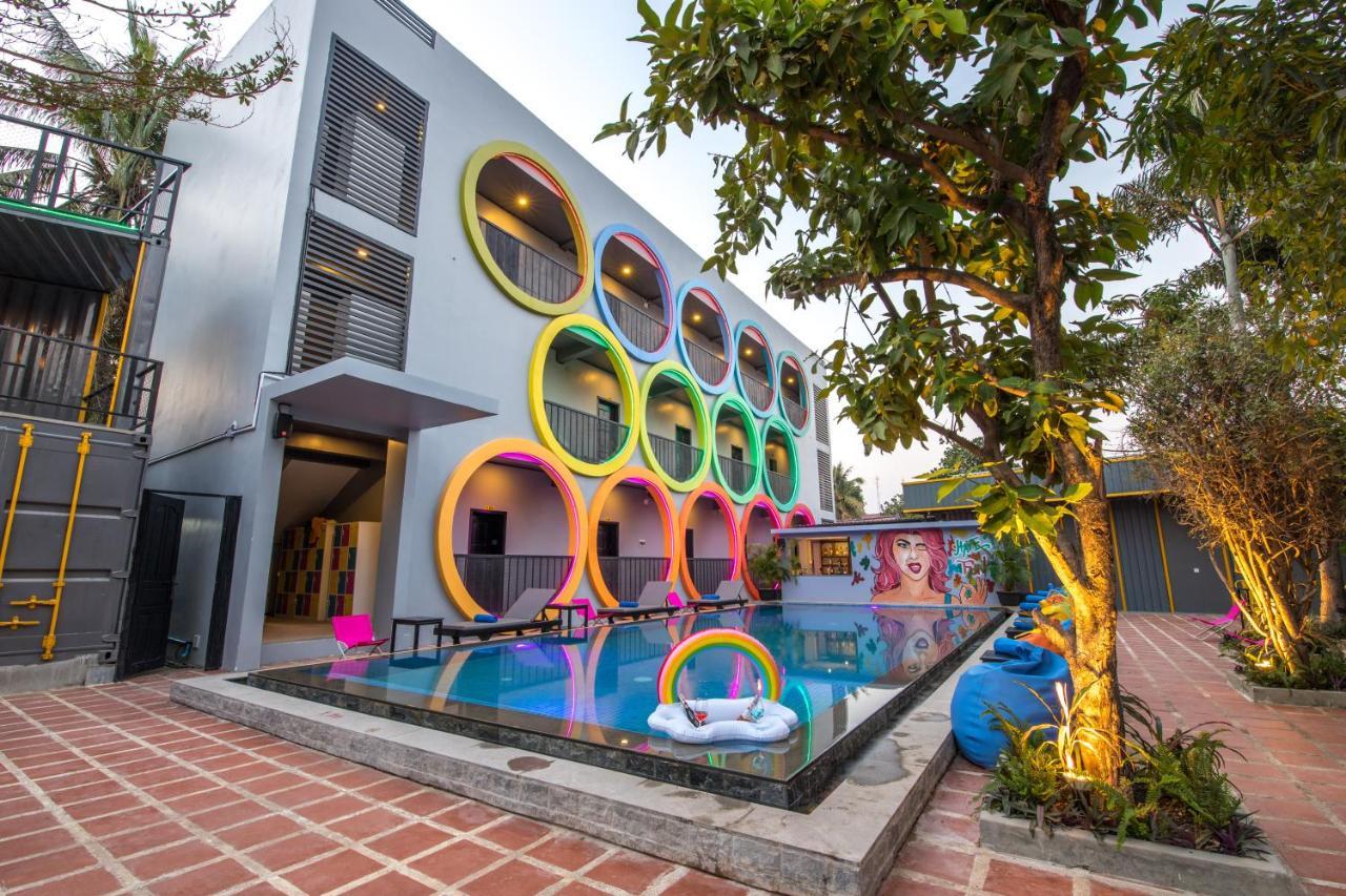 White Rabbit Hostel Siem Reap Exterior foto