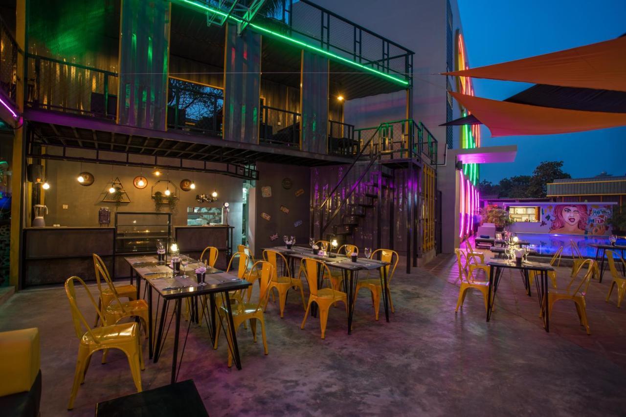 White Rabbit Hostel Siem Reap Exterior foto