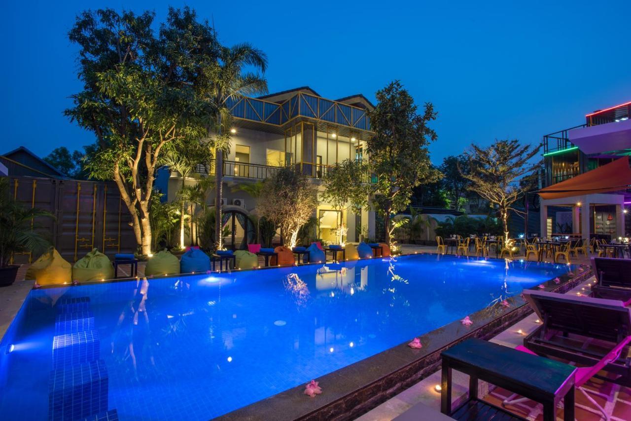 White Rabbit Hostel Siem Reap Exterior foto